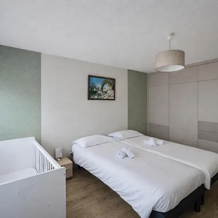 2 Clim Et Parking Privé, Lyon Centre à 10 Min Appartement Sainte-Foy-lès-Lyon